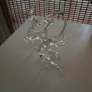 Elegant Reindeer Holiday Decor